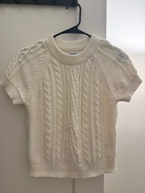 Old Navy Cream Cable-Knit Short Sleeve Crew Sweater